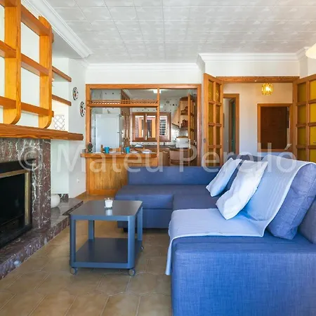 Charmante In Son Baulo Mit Sonnigem Balkon Apartment